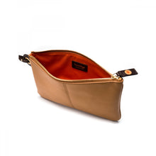 Cargar imagen en el visor de la galería, Bolso de pulsera tan