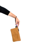 Cargar imagen en el visor de la galería, Bolso de pulsera tan
