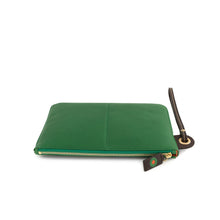 Cargar imagen en el visor de la galería, Bolso de pulsera jade