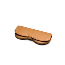Cargar imagen en el visor de la galería, Funda de gafas tan
