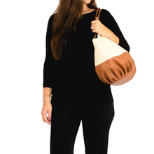 Cargar imagen en el visor de la galería, Talega Canvas